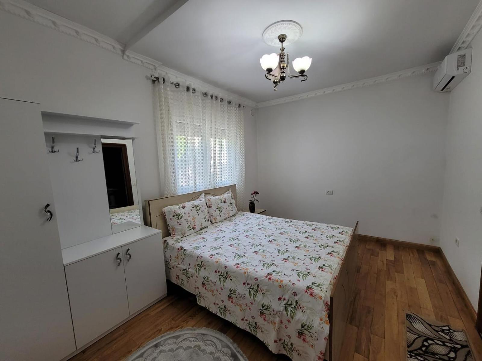 Private Room On A Shared Apartament Near Durres Beach Ngoại thất bức ảnh