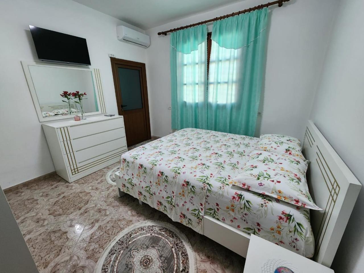 Private Room On A Shared Apartament Near Durres Beach Ngoại thất bức ảnh